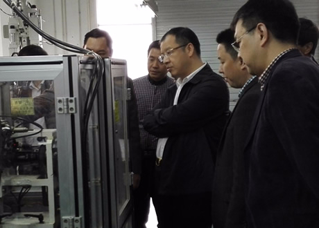 杨齐总裁到威尼斯9499深圳分公司调研